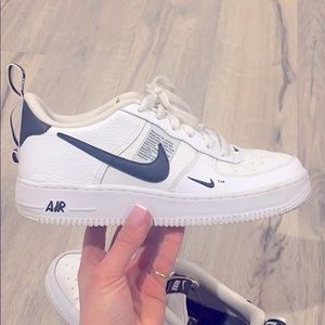 WHITE AF1
